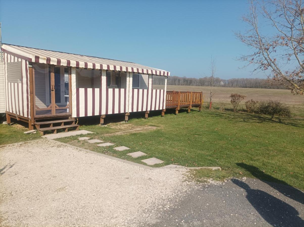 Mobil Home Le Galland De Dugny Onzain Exteriör bild